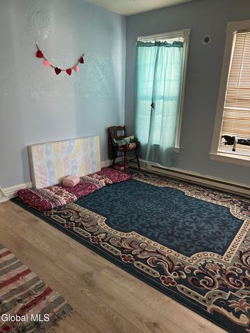 748 Eastern Avenue, Schenectady, NY 12308