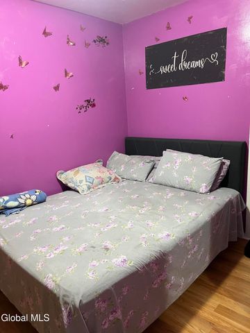 748 Eastern Avenue, Schenectady, NY 12308