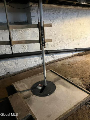 748 Eastern Avenue, Schenectady, NY 12308