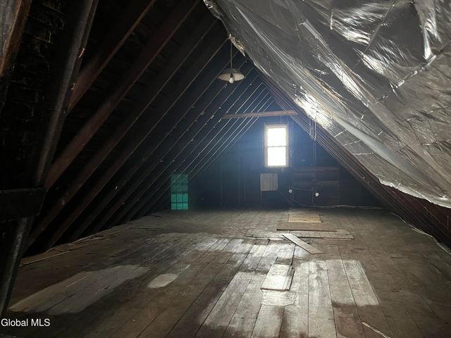 748 Eastern Avenue, Schenectady, NY 12308