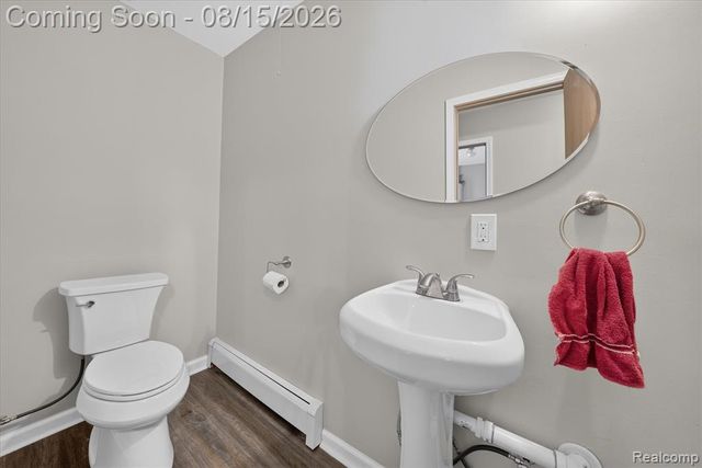 4235 Lake Grove Court, White Lake, MI 48383