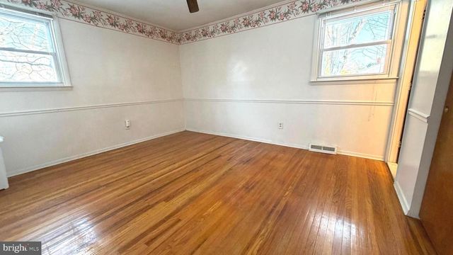 1402 HEARTH DR, North Wales, PA 19454