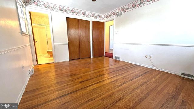 1402 HEARTH DR, North Wales, PA 19454