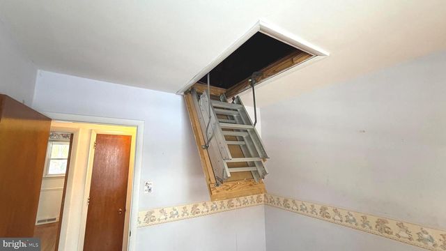 1402 HEARTH DR, North Wales, PA 19454