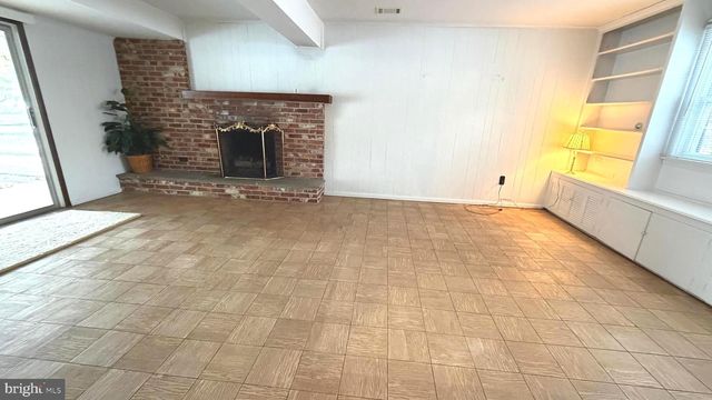 1402 HEARTH DR, North Wales, PA 19454