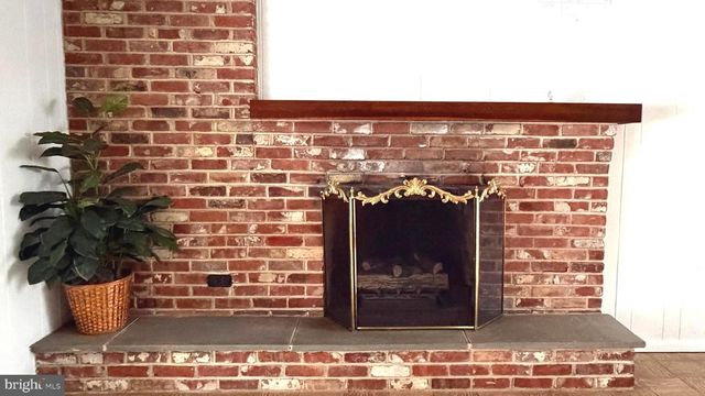 1402 HEARTH DR, North Wales, PA 19454