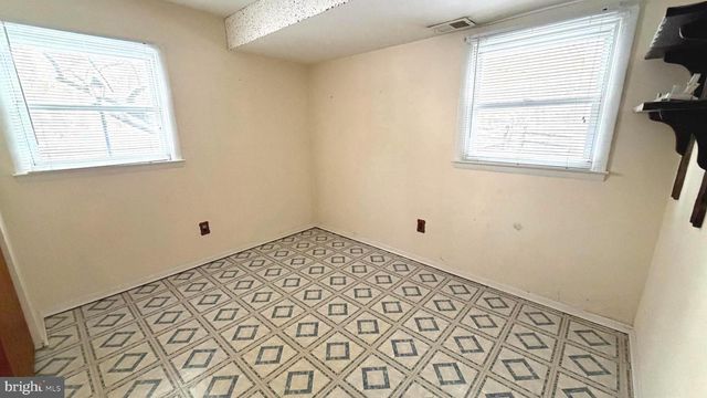 1402 HEARTH DR, North Wales, PA 19454