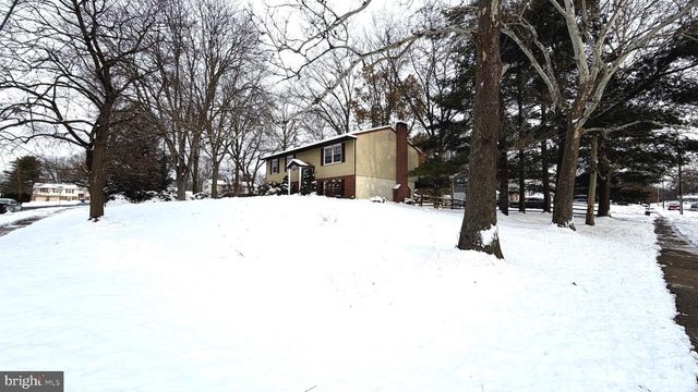 1402 HEARTH DR, North Wales, PA 19454