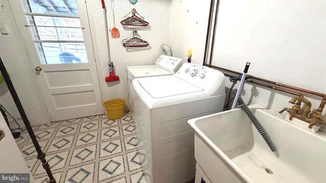 1402 HEARTH DR, North Wales, PA 19454