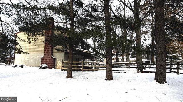 1402 HEARTH DR, North Wales, PA 19454