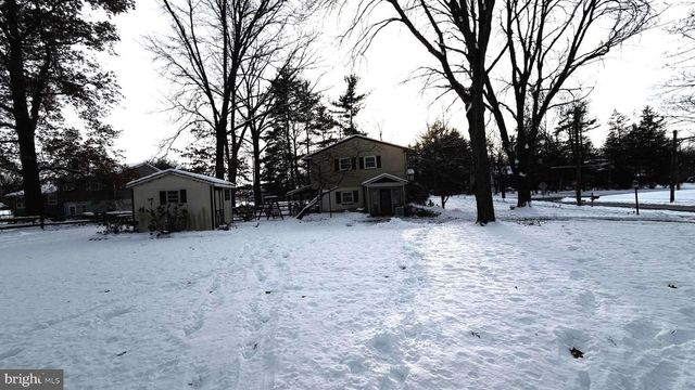 1402 HEARTH DR, North Wales, PA 19454