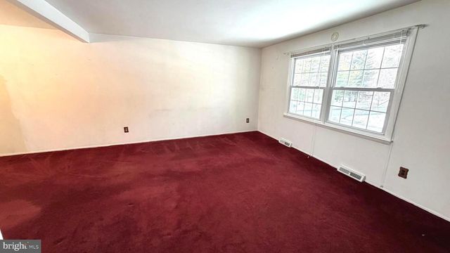 1402 HEARTH DR, North Wales, PA 19454