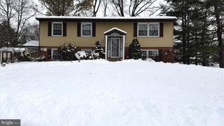 1402 HEARTH DR, North Wales, PA 19454