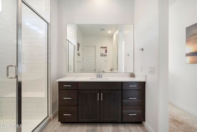 9329 W SELLS Drive, Phoenix, AZ 85037