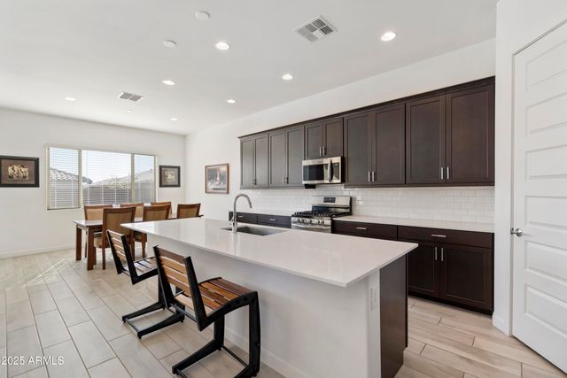 9329 W SELLS Drive, Phoenix, AZ 85037