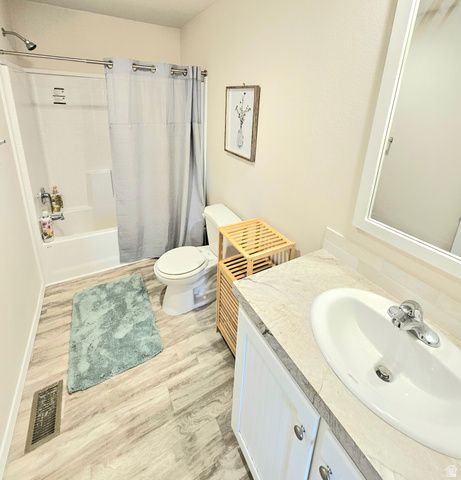 563 S ASPEN DR, Garden City, UT 84028
