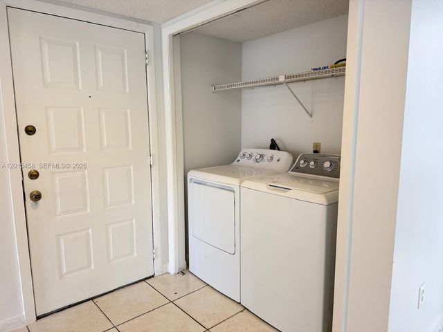 4381 W Mcnab Rd 15, Pompano Beach, FL 33069