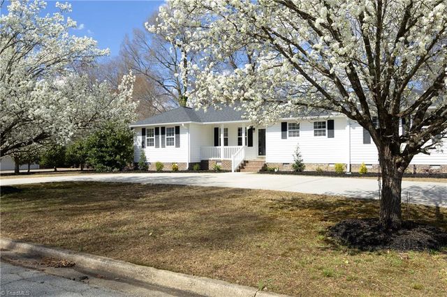 1312 Greenwood Terrace, Burlington, NC 27215