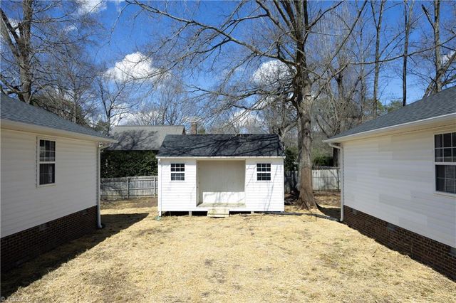 1312 Greenwood Terrace, Burlington, NC 27215