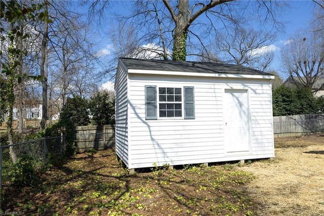 1312 Greenwood Terrace, Burlington, NC 27215