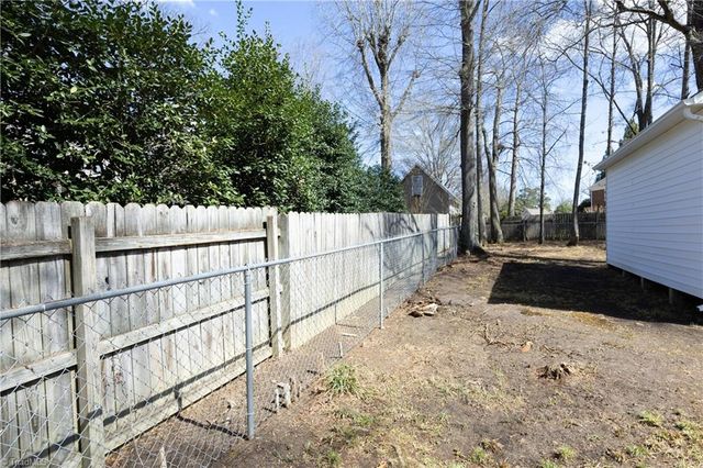 1312 Greenwood Terrace, Burlington, NC 27215