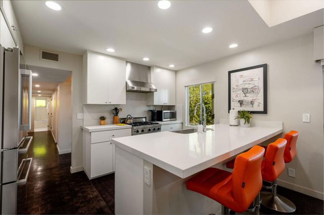 545 N Chiquita Circle, Palm Springs, CA 92262