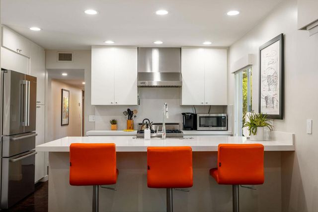 545 N Chiquita Circle, Palm Springs, CA 92262