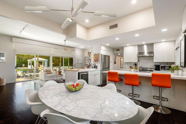 545 N Chiquita Circle, Palm Springs, CA 92262