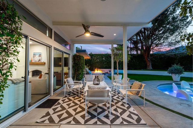 545 N Chiquita Circle, Palm Springs, CA 92262