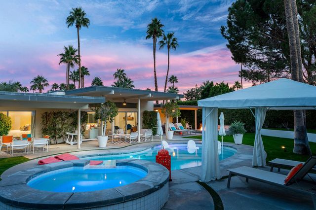 545 N Chiquita Circle, Palm Springs, CA 92262