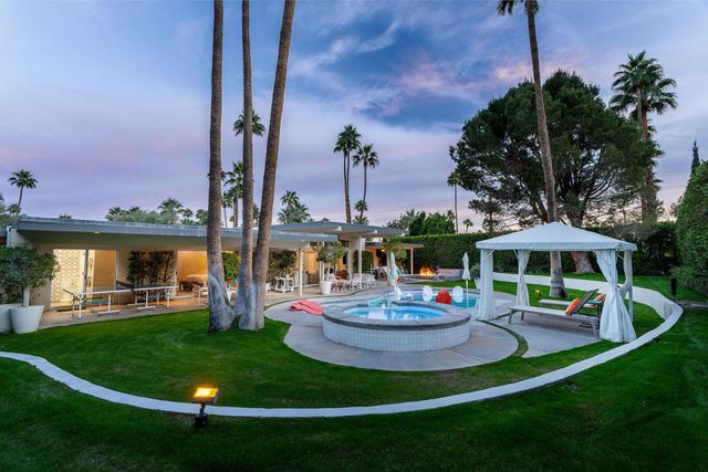 545 N Chiquita Circle, Palm Springs, CA 92262