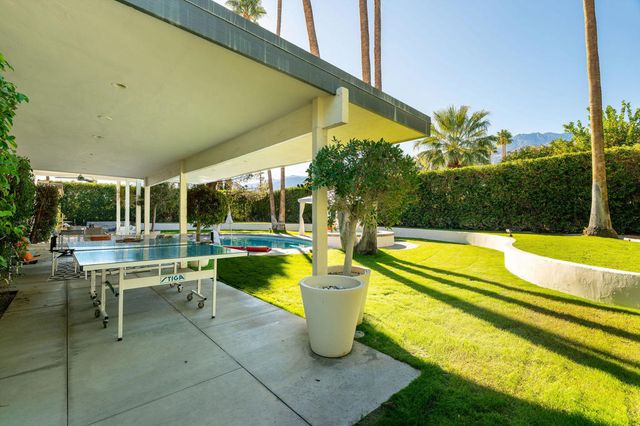 545 N Chiquita Circle, Palm Springs, CA 92262