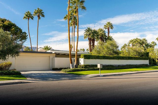 545 N Chiquita Circle, Palm Springs, CA 92262