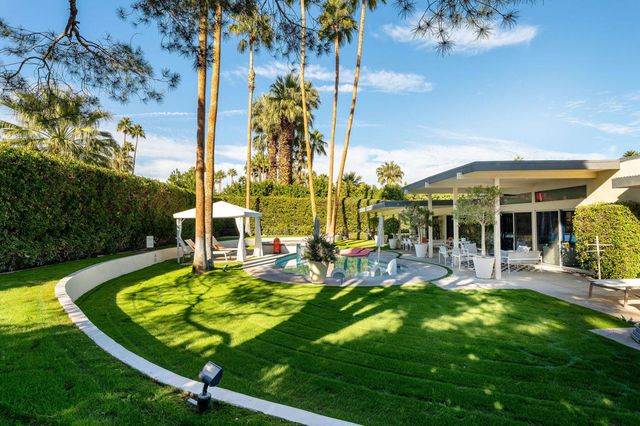 545 N Chiquita Circle, Palm Springs, CA 92262