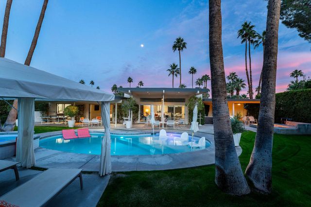 545 N Chiquita Circle, Palm Springs, CA 92262