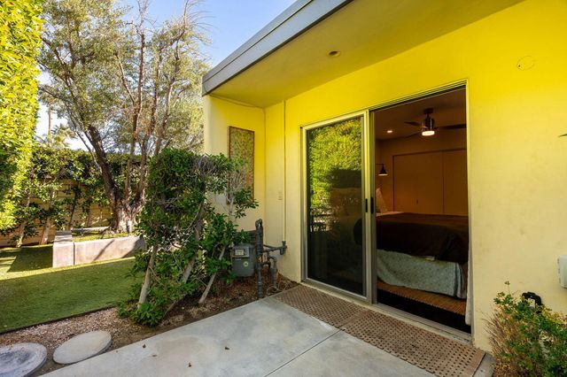 545 N Chiquita Circle, Palm Springs, CA 92262