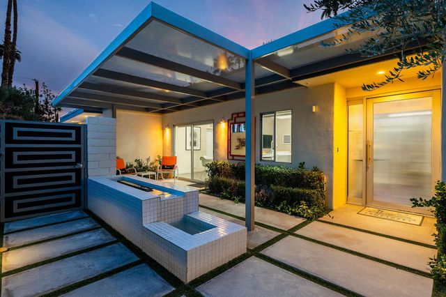 545 N Chiquita Circle, Palm Springs, CA 92262