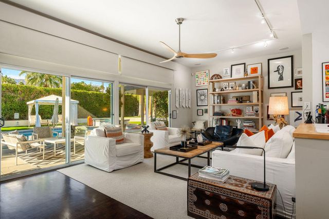 545 N Chiquita Circle, Palm Springs, CA 92262