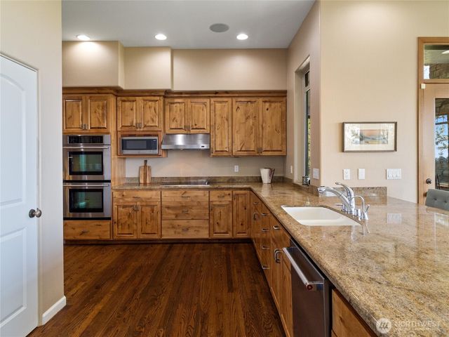 8144 Todderjen Lane SW, Olympia, WA 98512