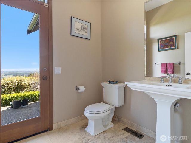 8144 Todderjen Lane SW, Olympia, WA 98512
