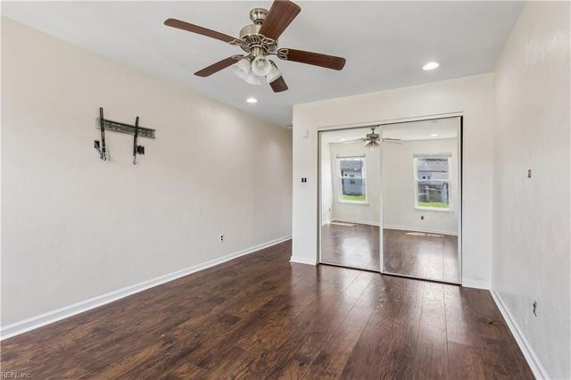 305 Greenfield CRES, Suffolk, VA 23434