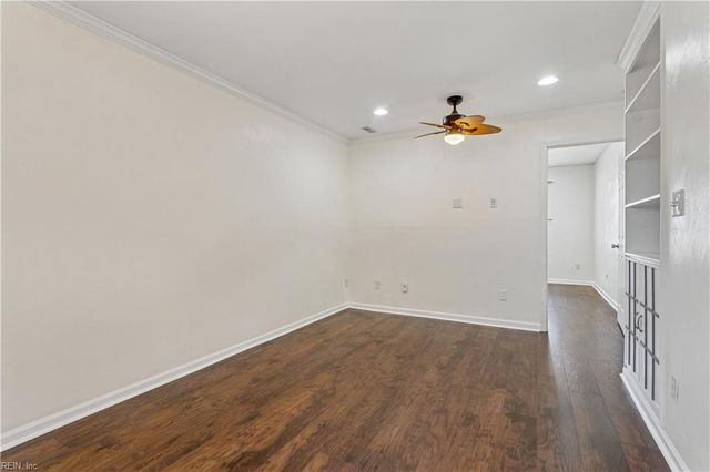 305 Greenfield CRES, Suffolk, VA 23434