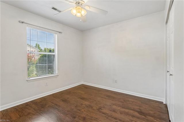 305 Greenfield CRES, Suffolk, VA 23434