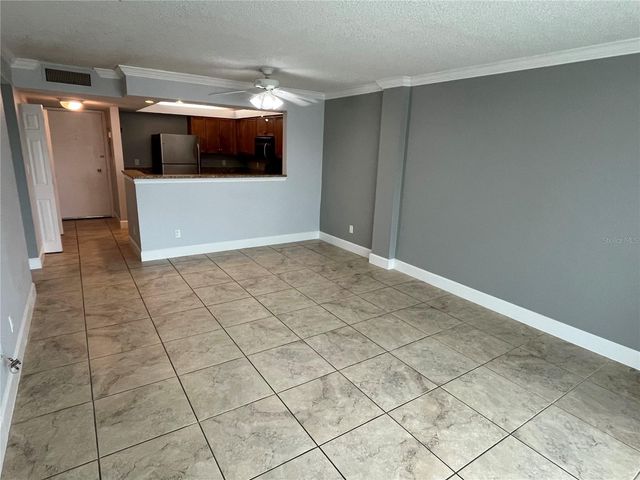 2760 COCONUT BAY LANE 2C LANE 223, Sarasota, FL 34237