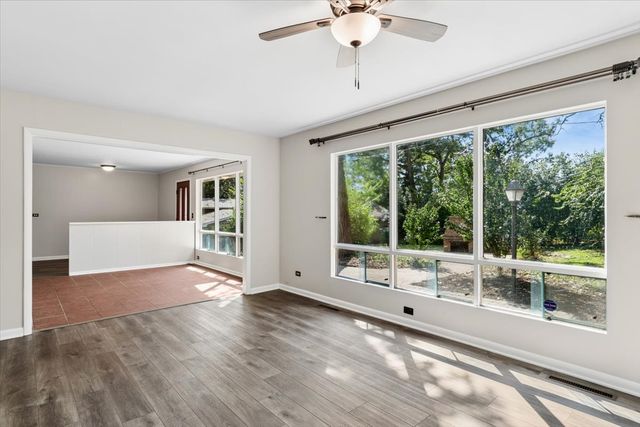 5346 Center Avenue, Lisle, IL 60532