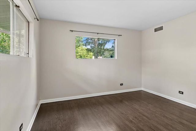 5346 Center Avenue, Lisle, IL 60532
