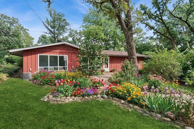 5346 Center Avenue, Lisle, IL 60532