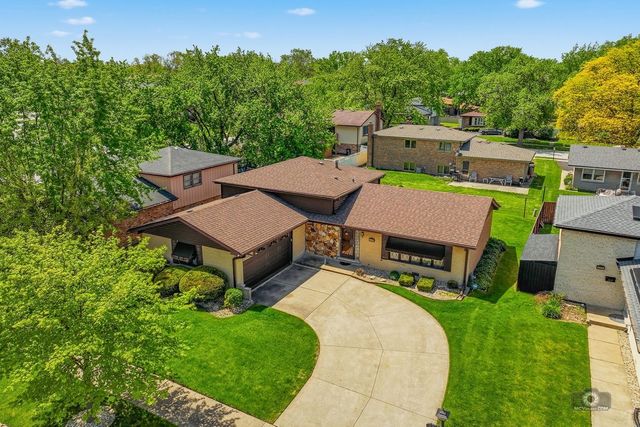 308 S Hickory Street, Glenwood, IL 60425