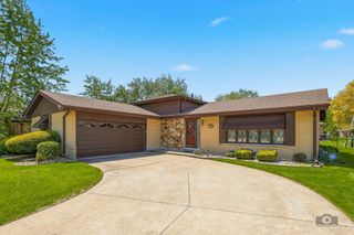 308 S Hickory Street, Glenwood, IL 60425