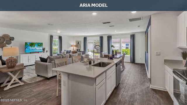 12437 RUSSIAN OLIVE Road, Jacksonville, FL 32218